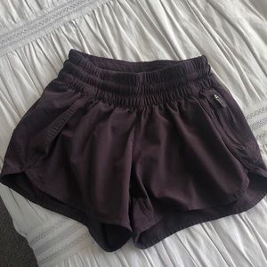 Lululemon hottie hot shorts
